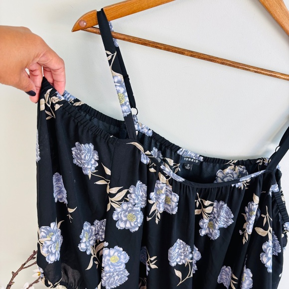 Torrid Black Floral Cold Shoulder Top Size 2X - Picture 5 of 6